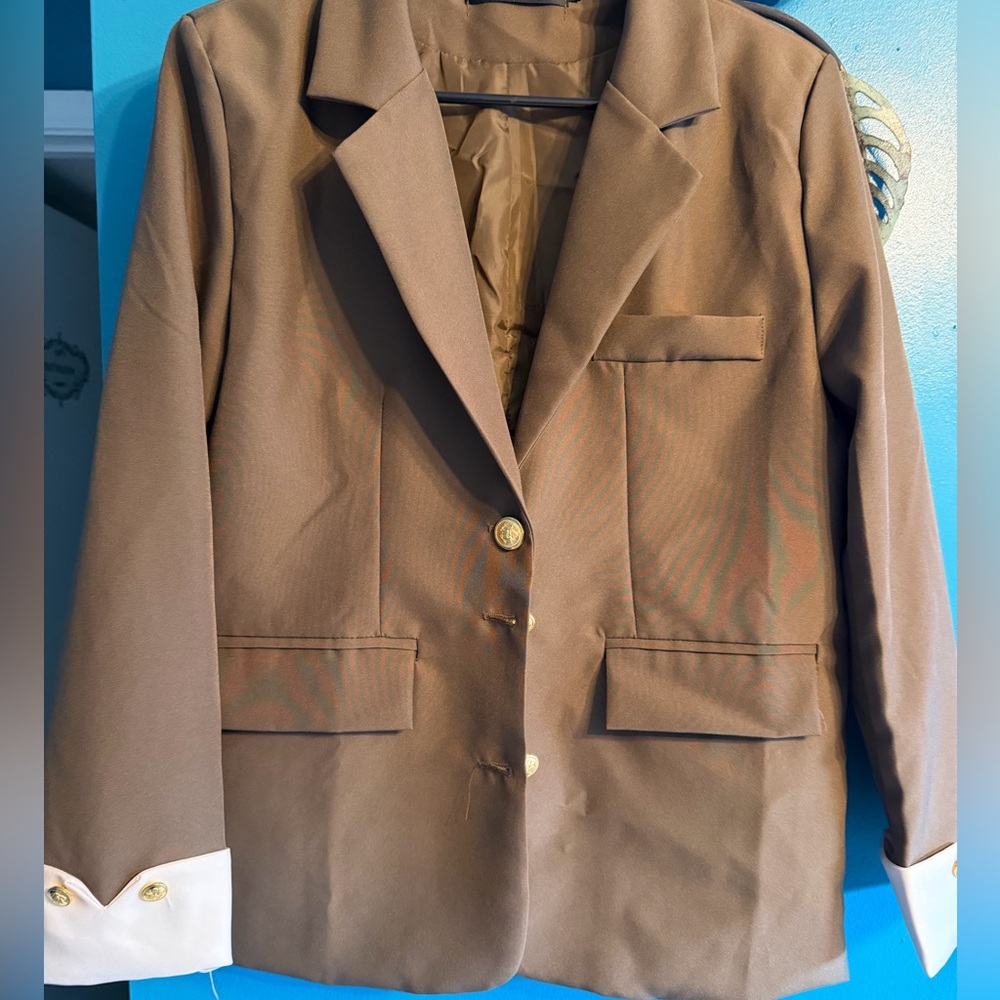 Brown Women's Blazer with White Accents
